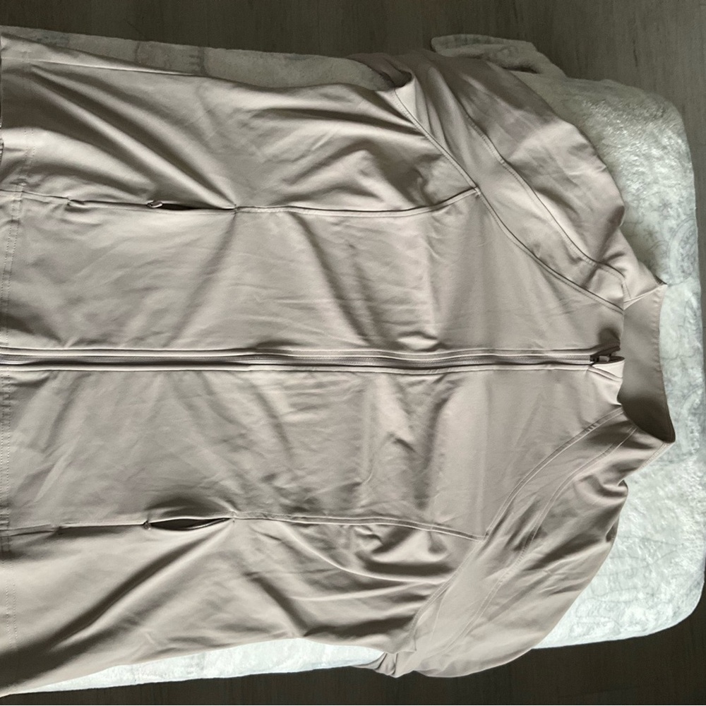 Elegant Women's Cream Sweater